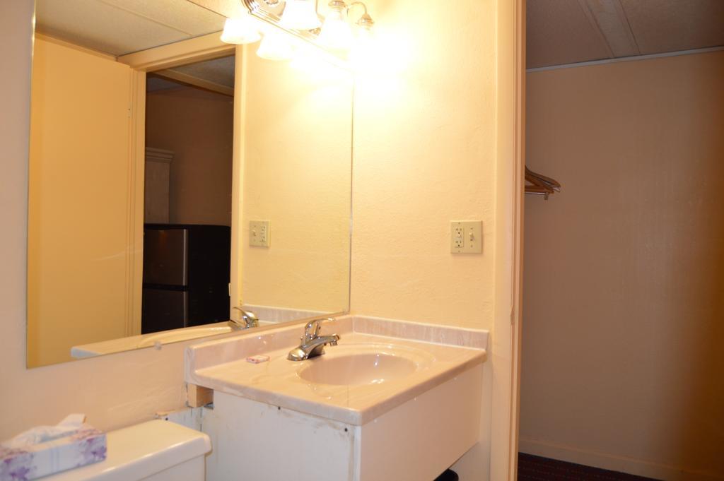 Travelers Inn South Brunswick Terrace Rom bilde