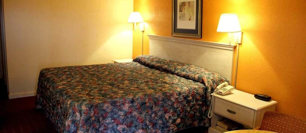 Travelers Inn South Brunswick Terrace Eksteriør bilde