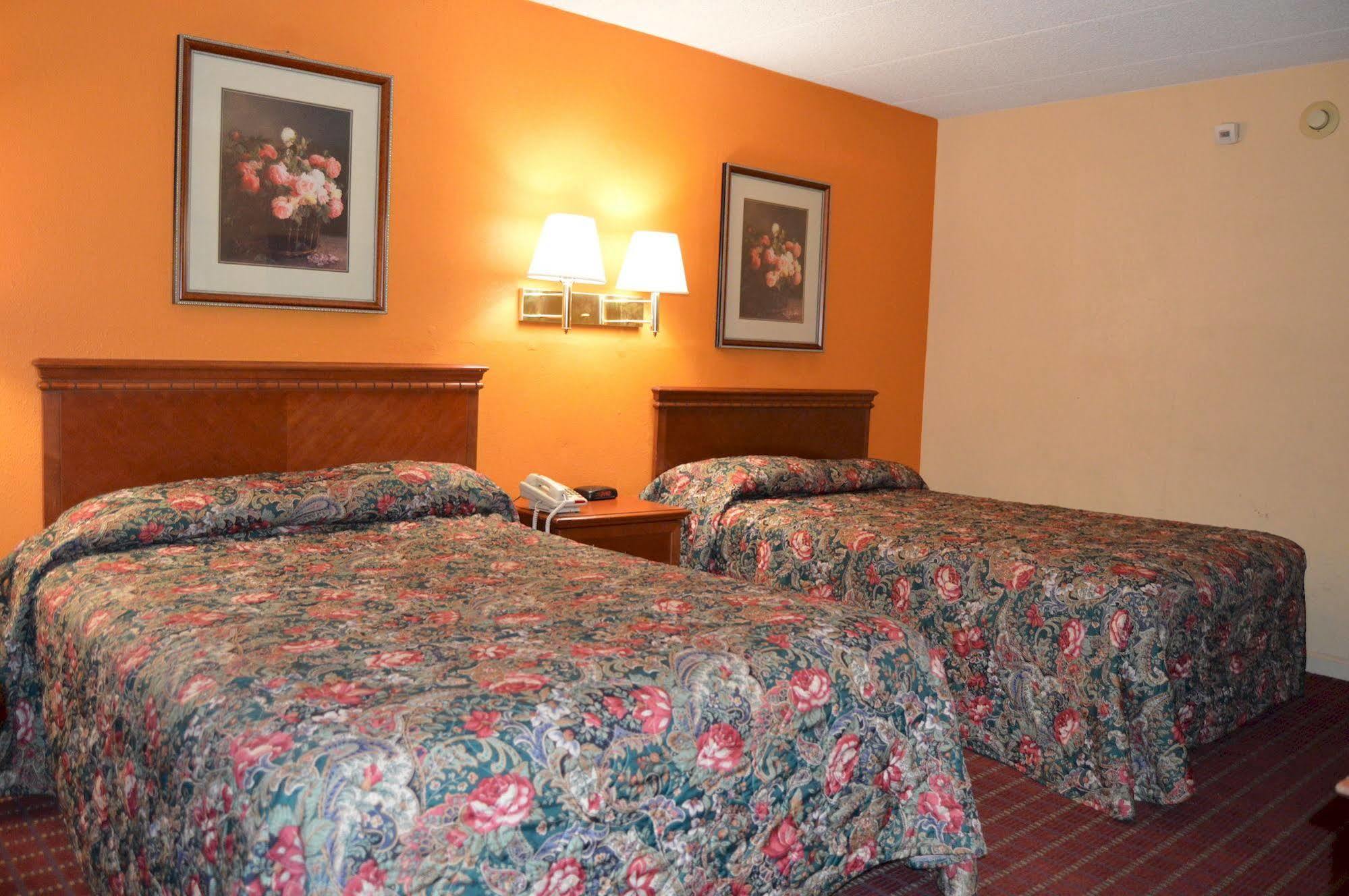 Travelers Inn South Brunswick Terrace Eksteriør bilde